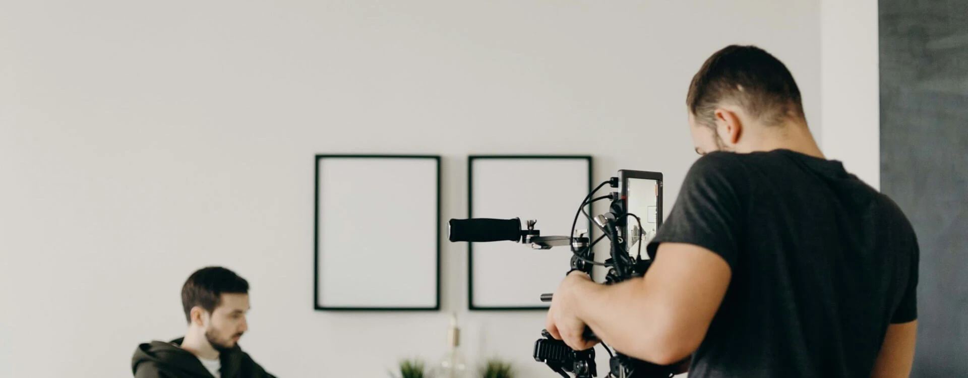 How to Choose Background Music for Your Corporate Video