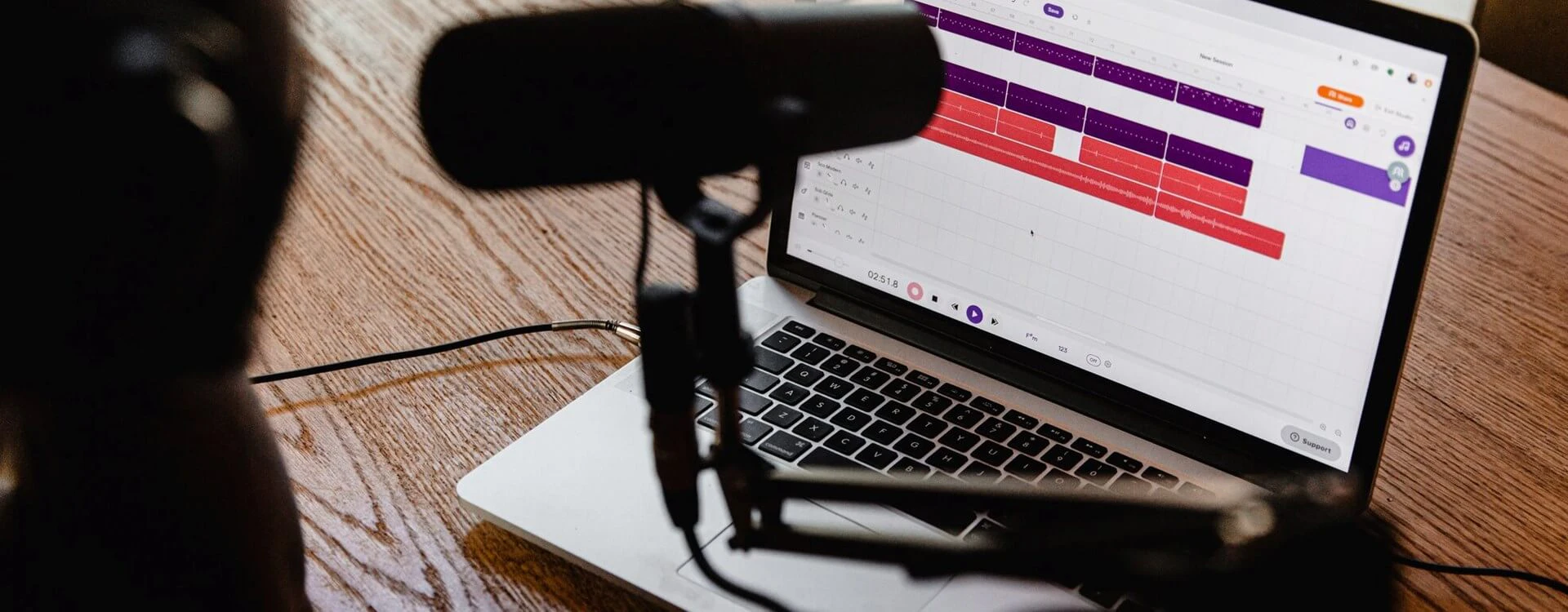 Why Sound Effects Are Essential for Podcasts